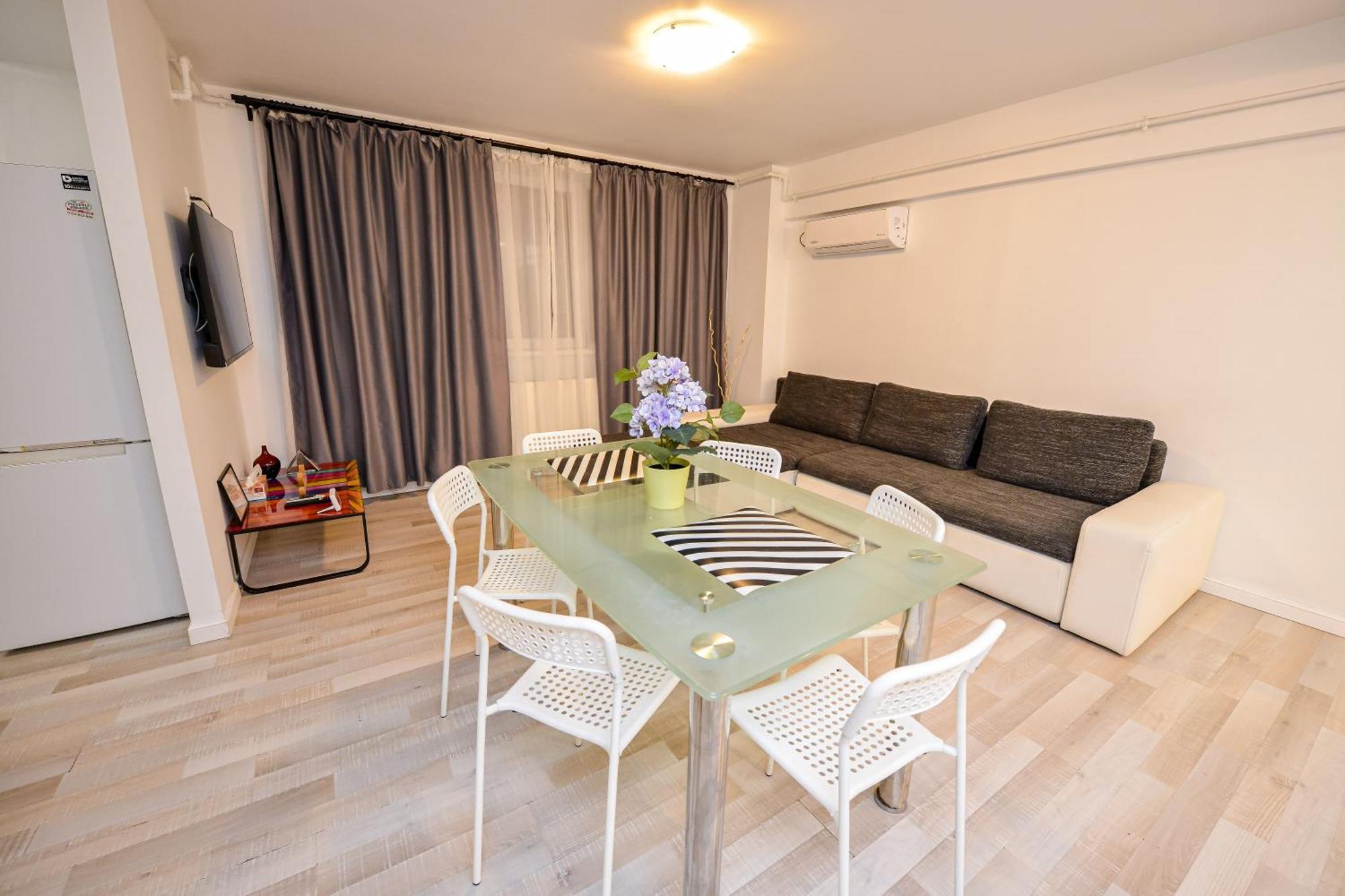 Pierre Cardin Deluxe Apartment With Terrace By Magniflex Bucharest Exterior photo